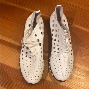 Litfoot women’s Oxford size 37 White Perforated Lace-Up Sneakers